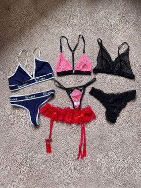 Bundle of Lingerie Set Size S